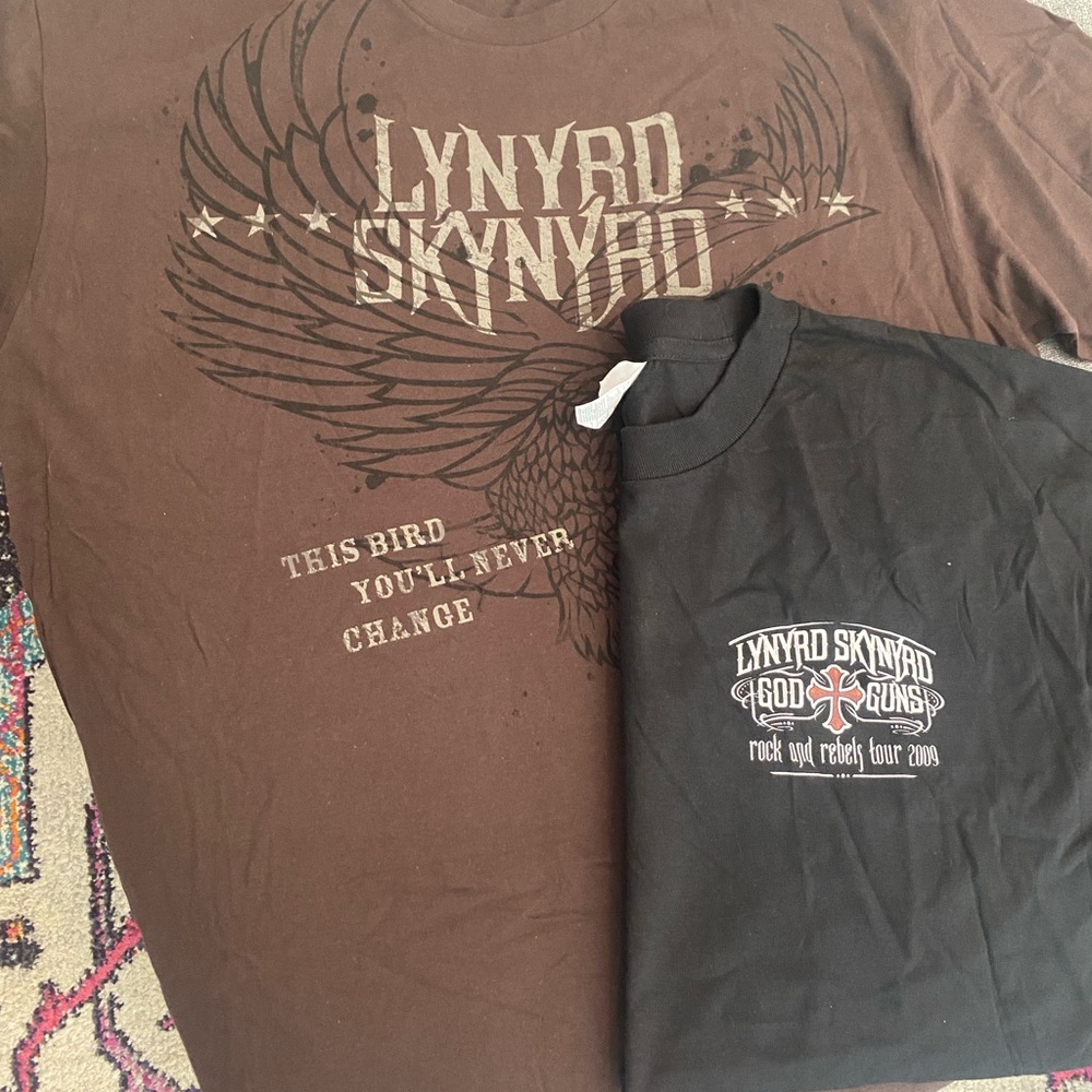 RARE early 2000’s Lynyrd Skynyrd tour T-shirt’s.